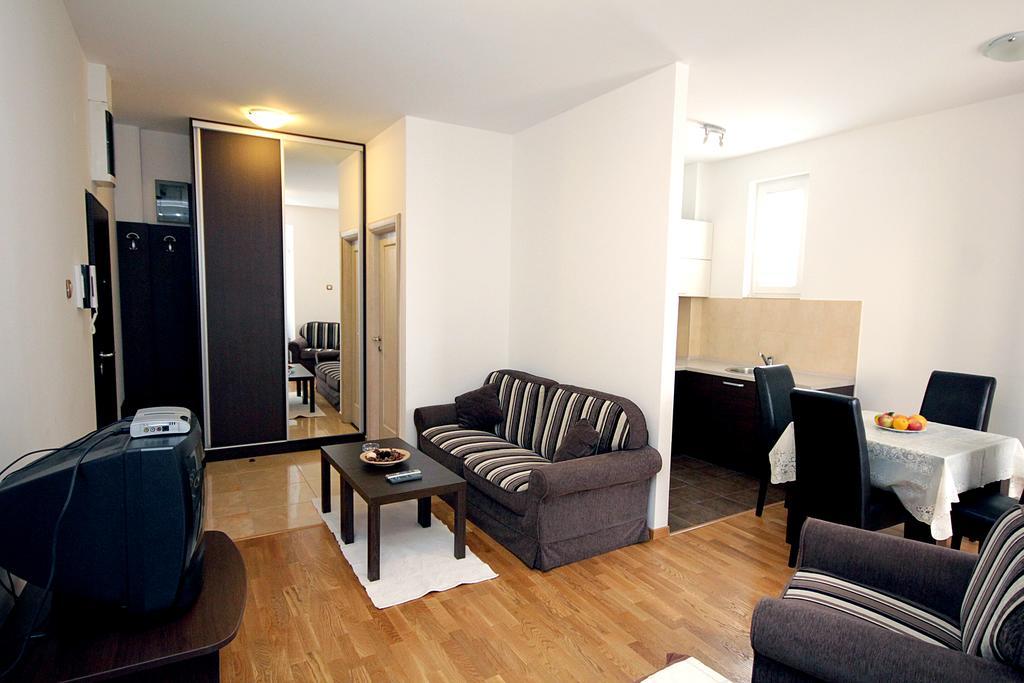 Petrovac Apartments Draskovic Mirista מראה חיצוני תמונה