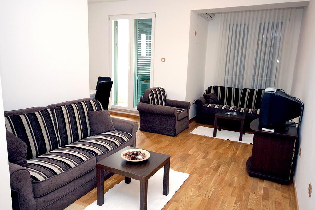 Petrovac Apartments Draskovic Mirista מראה חיצוני תמונה