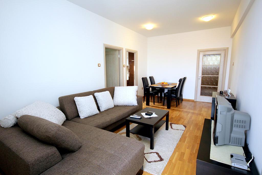 Petrovac Apartments Draskovic Mirista מראה חיצוני תמונה