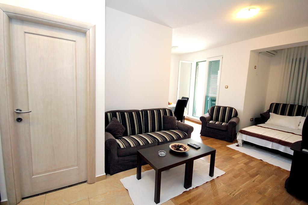 Petrovac Apartments Draskovic Mirista מראה חיצוני תמונה